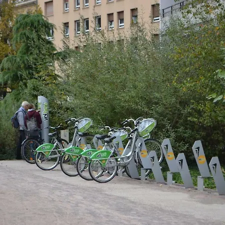 דירה Meuble Plume-parking-quartier Vivant